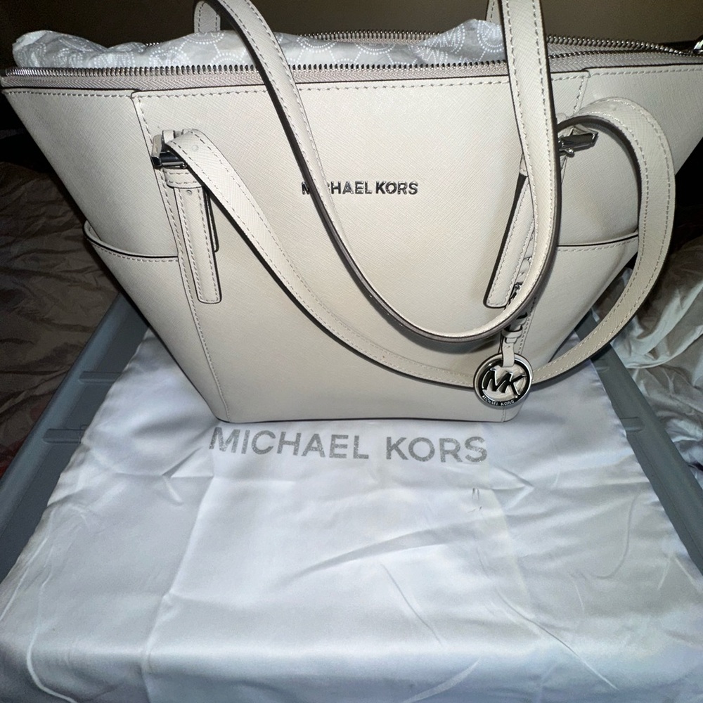 Micheal Kors Tote